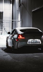 Превью обои nissan 370z, nissan, автомобиль, спорткар, вид сзади, белый