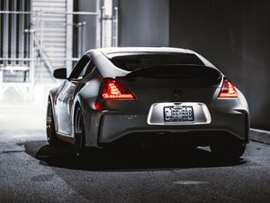 Превью обои nissan 370z, nissan, автомобиль, спорткар, вид сзади, белый