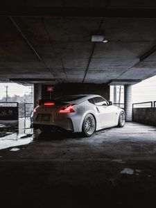 Превью обои nissan 370z, nissan, автомобиль, спорткар, белый, фары