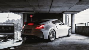 Превью обои nissan 370z, nissan, автомобиль, спорткар, белый, фары