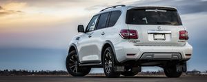 Превью обои nissan armada, nissan, автомобиль, белый, вид сзади