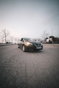 Превью обои nissan, автомобиль, черный, дорога, асфальт