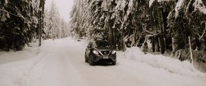 Превью обои nissan, автомобиль, внедорожник, снег, деревья