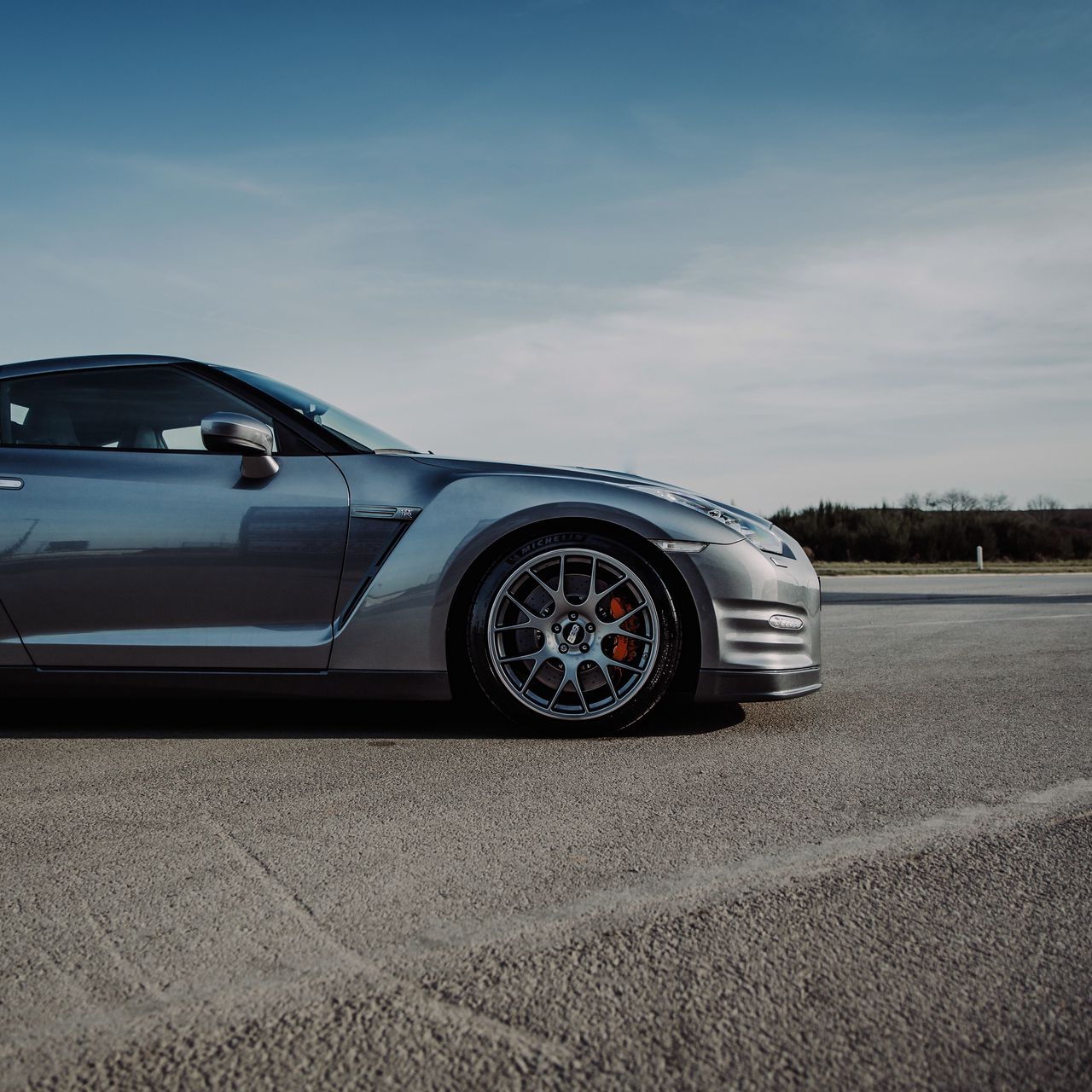 Asphalt Nissan GTR