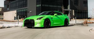 Превью обои nissan gt-r, nissan, автомобиль, зеленый, стоянка