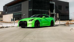 Превью обои nissan gt-r, nissan, автомобиль, зеленый, стоянка