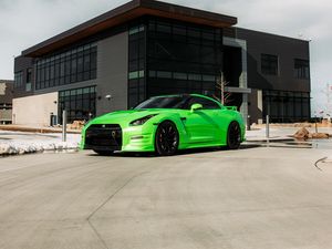 Превью обои nissan gt-r, nissan, автомобиль, зеленый, стоянка