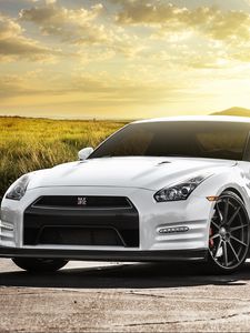 Превью обои nissan gt-r, nissan, белый, авто