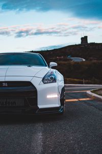 Превью обои nissan gt-r, nissan, машина, спорткар, белый, вид спереди