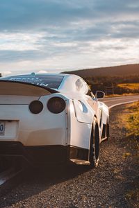 Превью обои nissan gt-r, nissan, спорткар, машина, белый, вид сзади