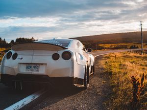 Превью обои nissan gt-r, nissan, спорткар, машина, белый, вид сзади