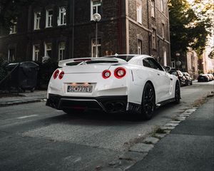 Превью обои nissan gt-r, nissan, спорткар, автомобиль, вид сзади