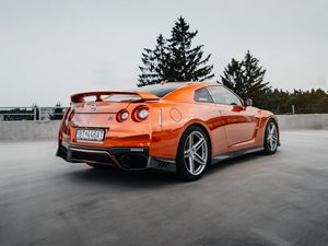 Превью обои nissan gtr, nissan, спорткар, автомобиль, вид сбоку, спойлер