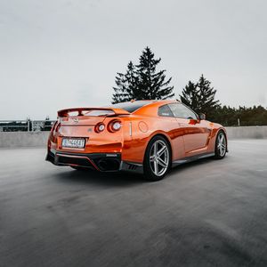 Превью обои nissan gtr, nissan, спорткар, автомобиль, вид сбоку, спойлер