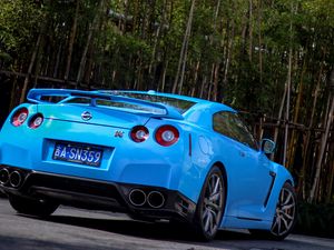 Превью обои nissan, gtr, r35, бампер, голубой, вид сзади