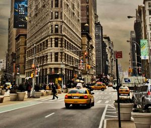 Превью обои нью-йорк, город, здания, улица, автомобили, движение