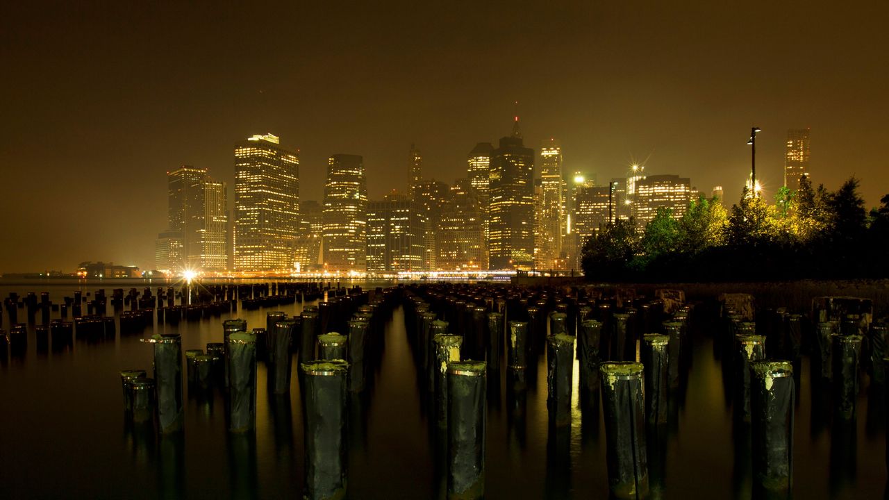 Обои нью-йорк, река, здания, ночь
