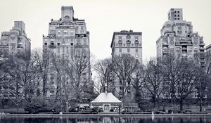 Превью обои нью-йорк, центральный парк, озеро, деревья, здания