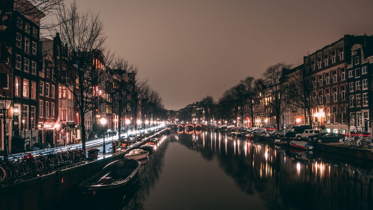 Обои ночной город, канал, огни города, амстердам, нидерланды