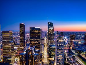 Превью обои ночной город, мегаполис, башня