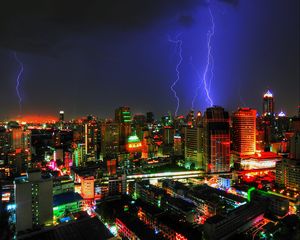 Превью обои ночной город, молния, здания, бангкок, таиланд