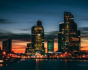 Превью обои ночной город, небоскребы, панорама, река