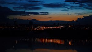 Превью обои ночной город, огни города, отражение, горизонт, ночь