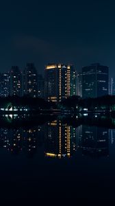 Превью обои ночной город, панорама, река, отражение, здания
