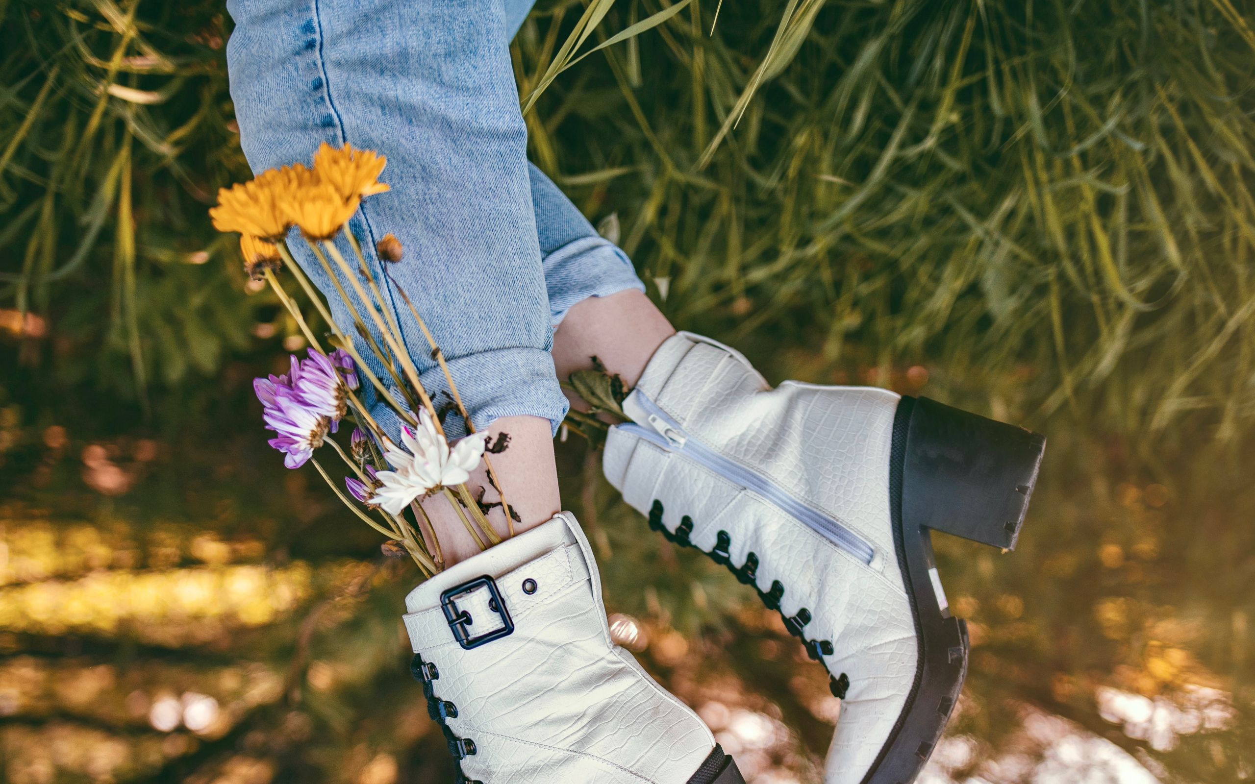 Ботинки с цветами