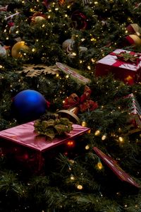 Превью обои новый год, елка, подарки, украшения, гирлянды