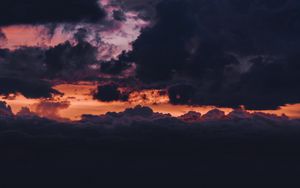 Превью обои облака, небо, сумерки, темный