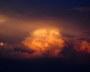 Превью обои облака, небо, тучи, темный, пористый