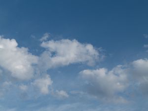 Превью обои облака, небо, высота, голубой