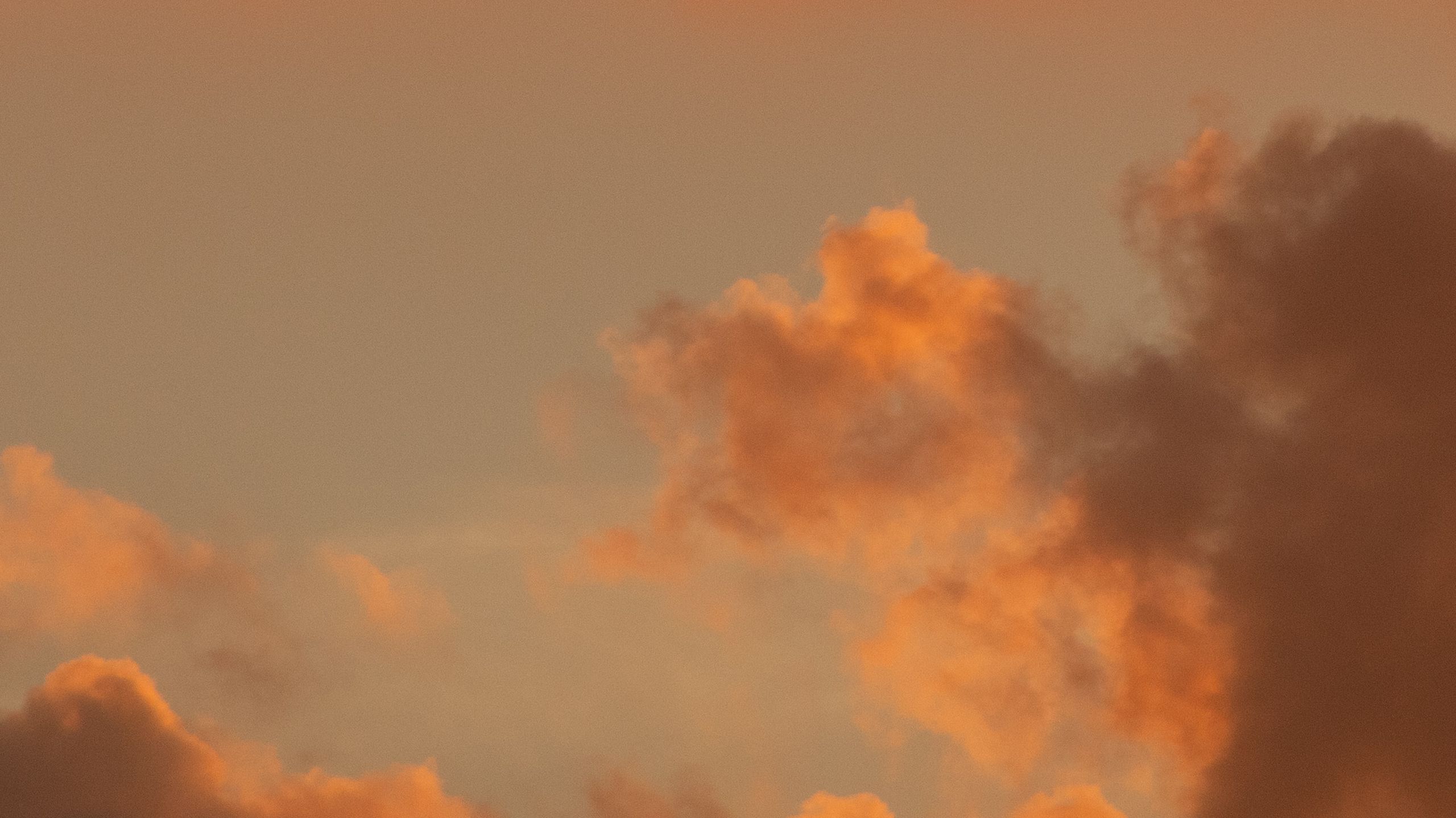 Оранжевое небо Тихвин
