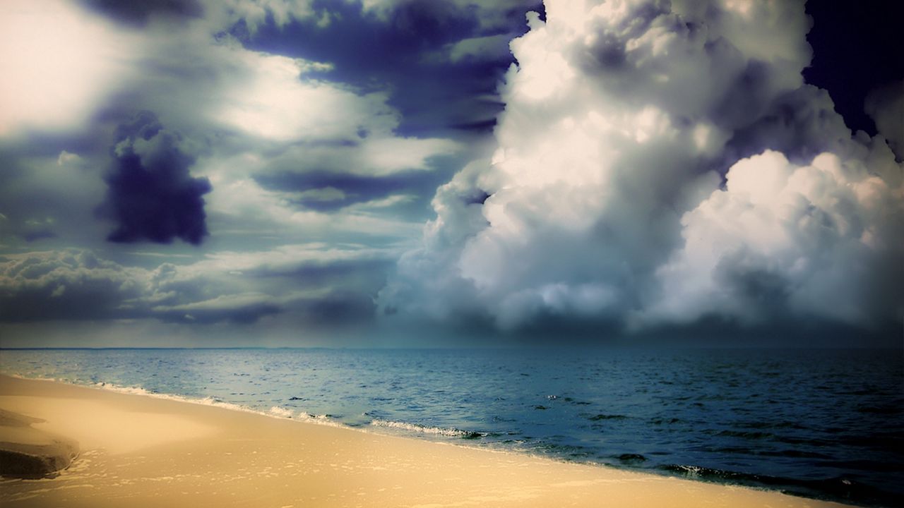 Обои облака, пушистые, объемные, массивные, море, берег