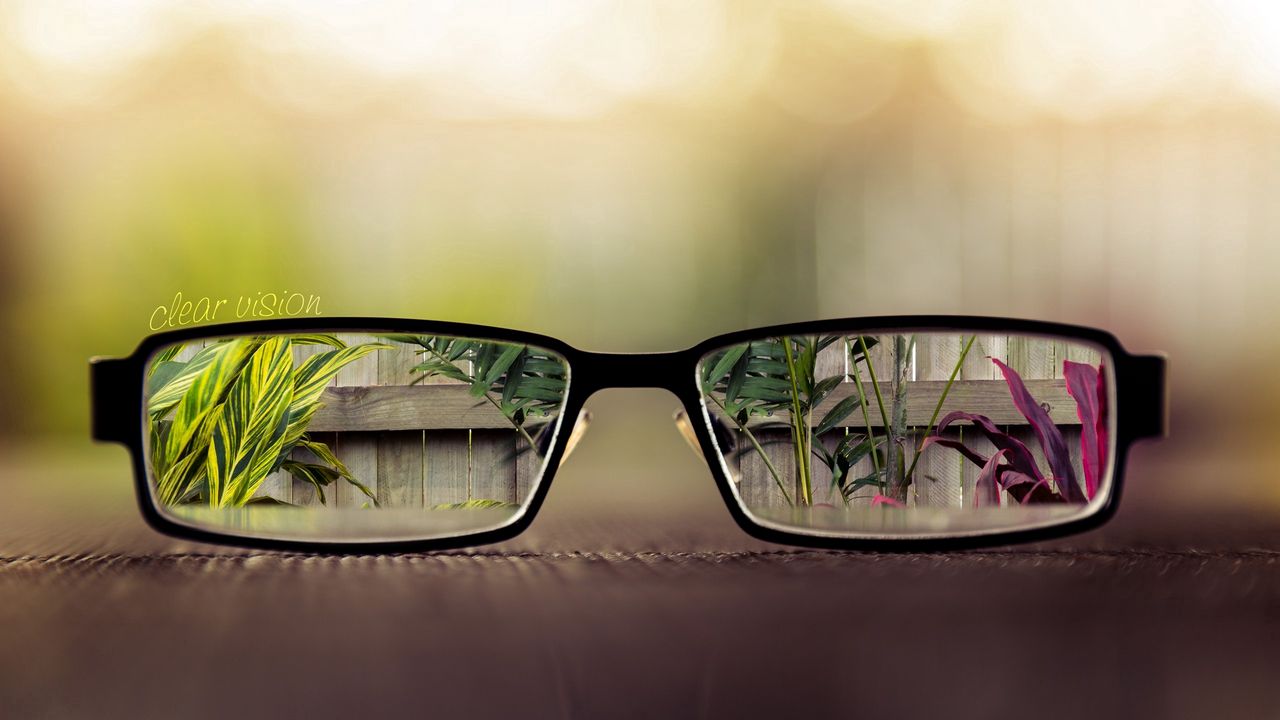 Обои очки, стекло, линзы, оправа, отражение