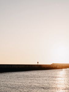 Превью обои одиночество, одинокий, силуэт, пирс, море