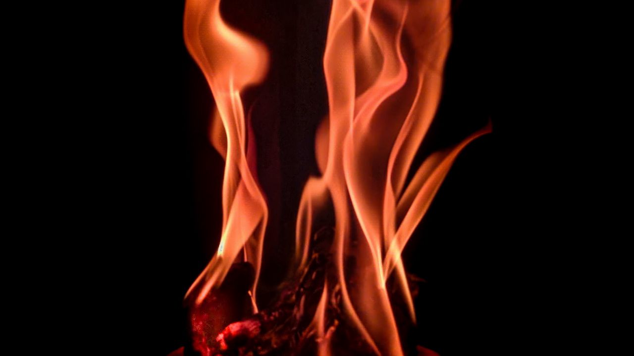 Обои огонь, пламя, языки пламени, темный картинки на рабочий стол, фото  скачать бесплатно