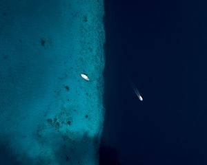 Превью обои океан, вид сверху, вода, лодки