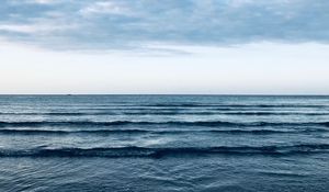 Превью обои океан, вода, волны, горизонт