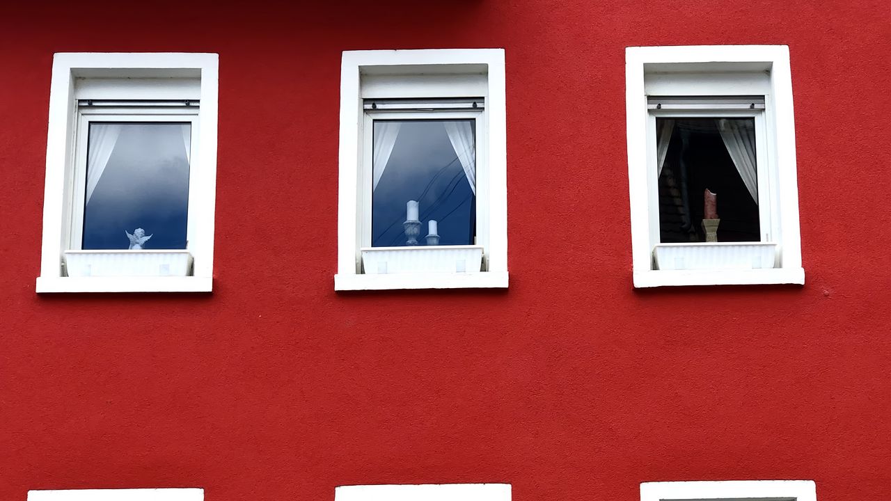 Обои окна, здание, стена, красный, фасад