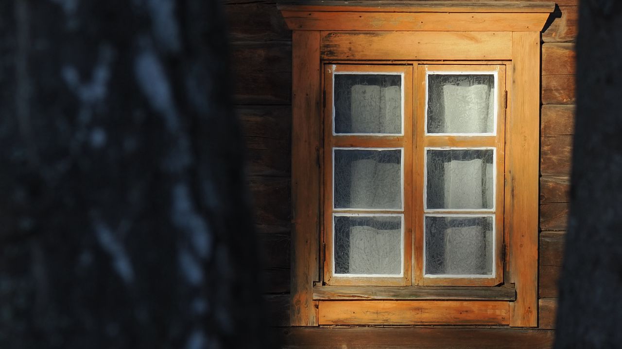 Обои окно, дом, деревья, снег, зима