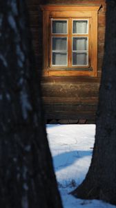 Превью обои окно, дом, деревья, снег, зима