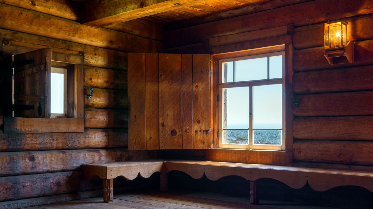Обои окно, ставня, вид, море, деревянный