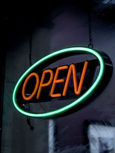 Превью обои open, вывеска, неон, текст, надпись, свечение