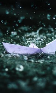 Превью обои оригами, кораблик, вода, брызги