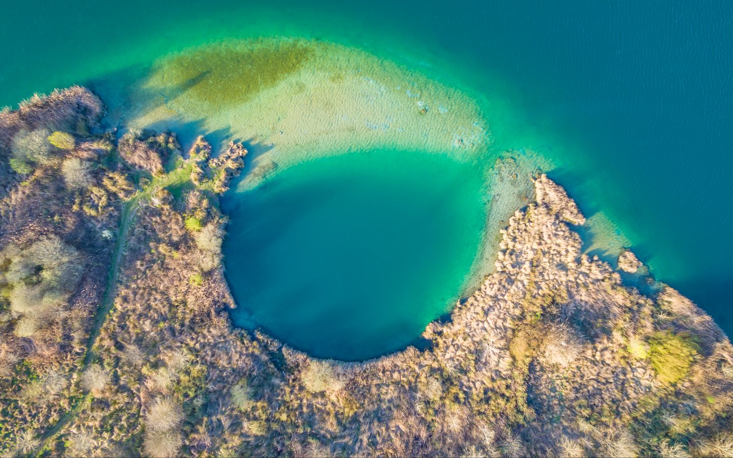 Водохранилище в тропиках