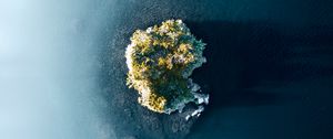Превью обои остров, вид сверху, скалы, море