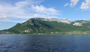 Превью обои остров, зелень, море, вода, природа, пейзаж