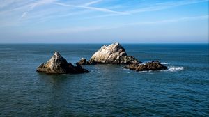 Превью обои острова, скалы, море, камни, вода, горизонт, природа